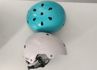 2 Cascos Oxelo niño, turquesa y blanco