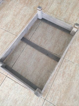 Caja madera vintage con malla