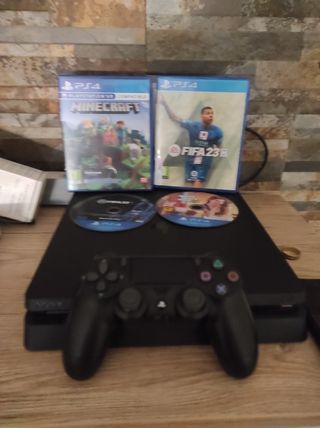 PS4 - FIFA 22, GTA V, FIFA 23 y Minecraft.