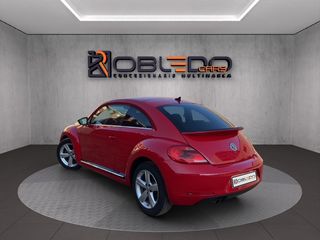 Volkswagen Beetle 2.0 TDI 140cv Sport