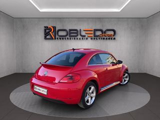 Volkswagen Beetle 2.0 TDI 140cv Sport