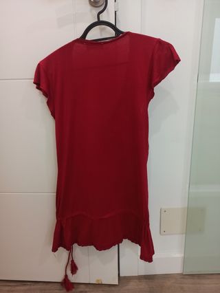 Camiseta Bershka roja talla S