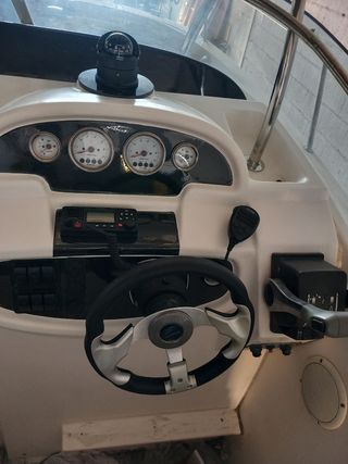 Jeanneau 755 WA: barco deportivo