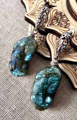 Pendientes de Pi Xiu en Labradorita y Plata