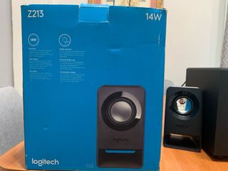 Altavoces Logitech 2.1