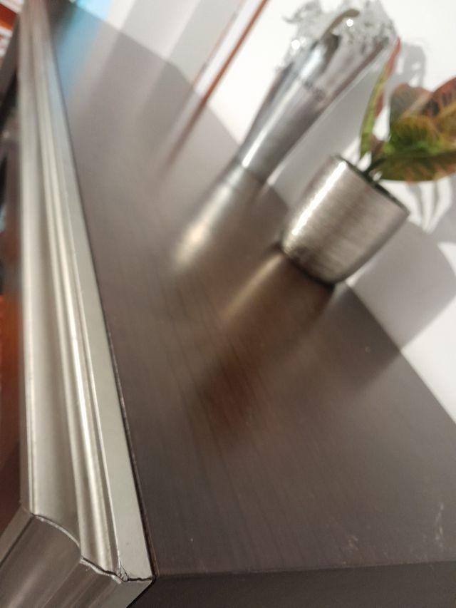 Alacena madera marrón plata