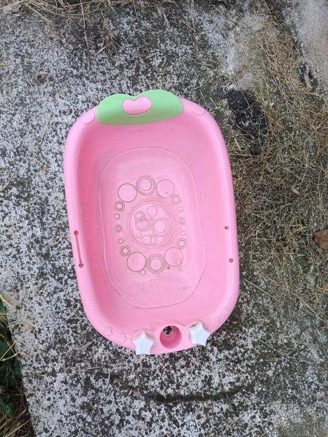 Bañera para muñecas pequeñas