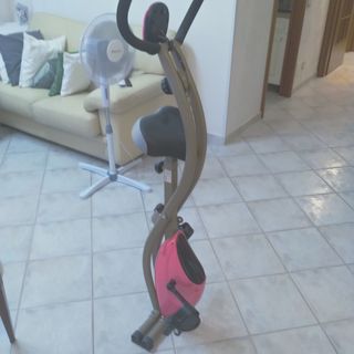 Cyclette pieghevole usata spedizione non compresa