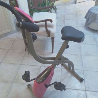 Cyclette pieghevole usata spedizione non compresa