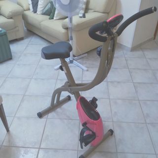 Cyclette pieghevole usata spedizione non compresa