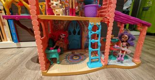 Casa Encantada Muñecas Enchantimals