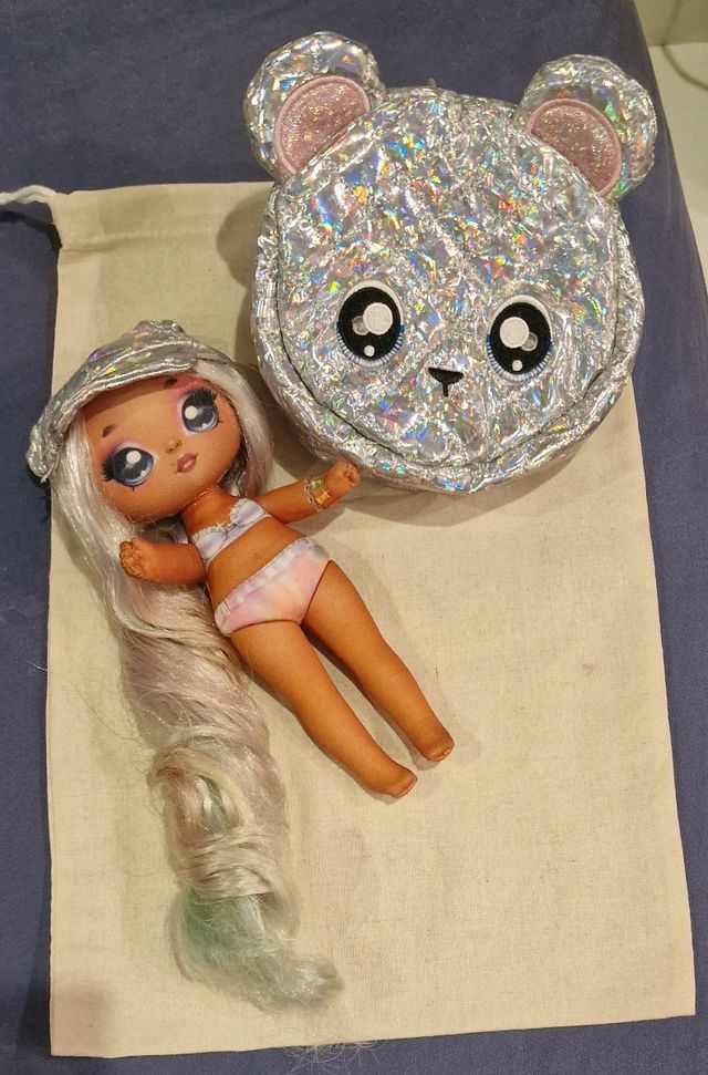 Muñeca Mini con Bolso Panda