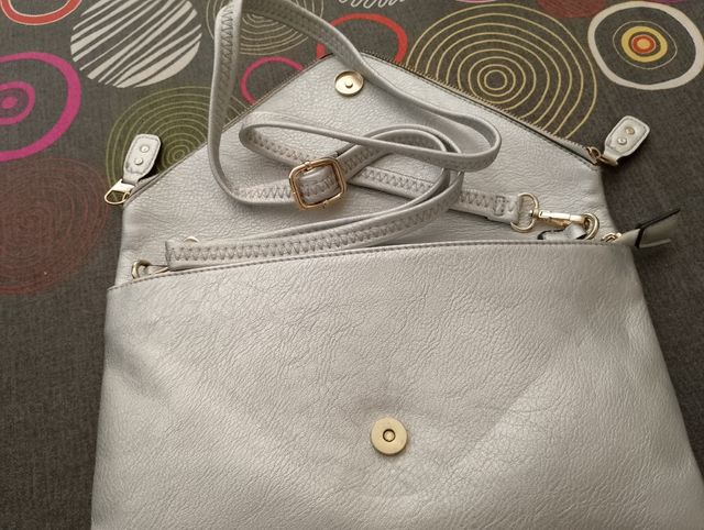 Bolso bandolera plateado