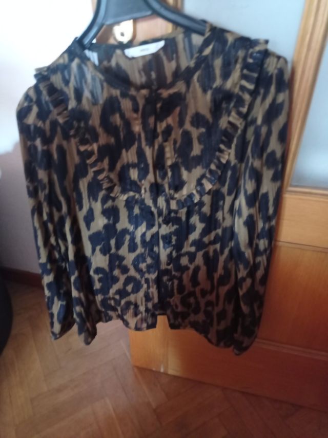 Blusa Mango leopardo