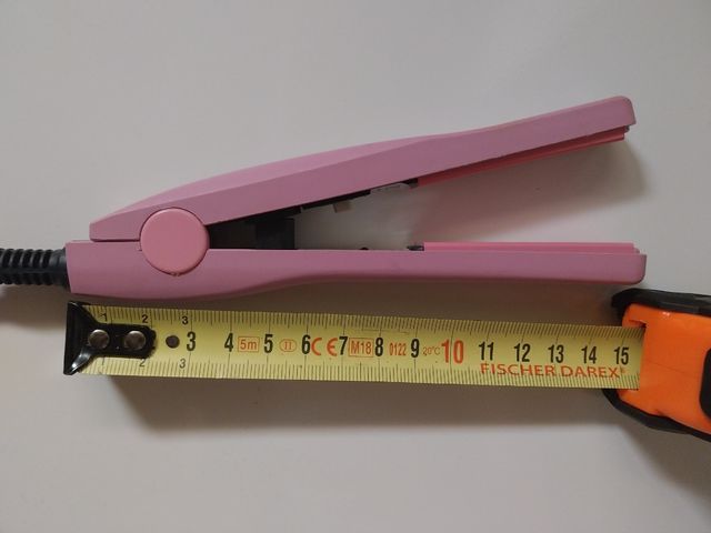 Plancha del pelo para viaje