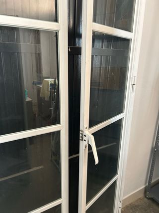 Puerta doble exterior blanca