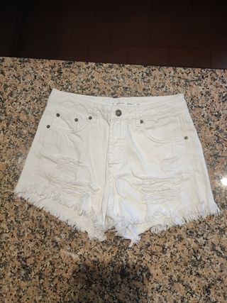 Shorts jeans bianchi strappati