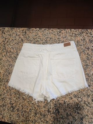 Shorts jeans bianchi strappati