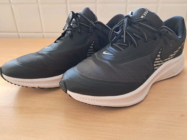 OFERTA! Nike Shield Running