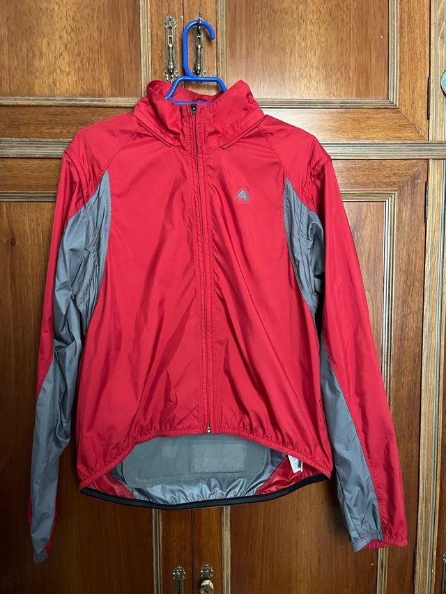 Chaqueta Nike running roja-gris Mujer