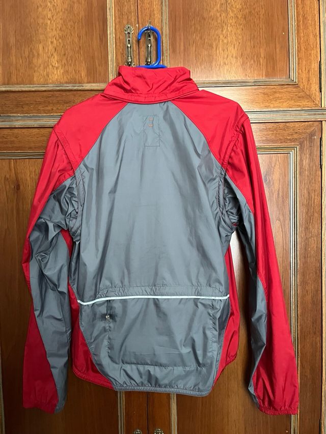 Chaqueta Nike running roja-gris Mujer