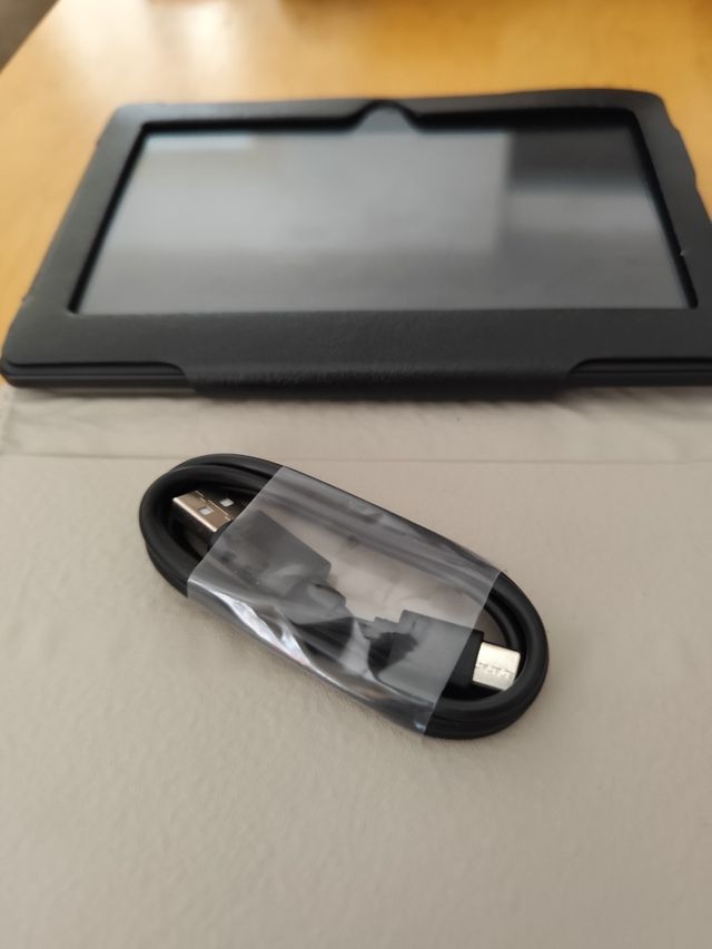 Tablet 7" negra - funda