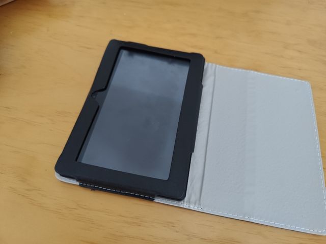 Tablet 7" negra - funda