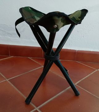 Silla plegable trípode militar