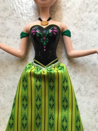 Muñeca Ana Frozen - Vestido Verde
