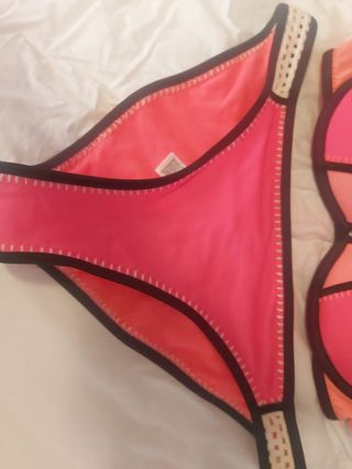 Bikini rosa y naranja