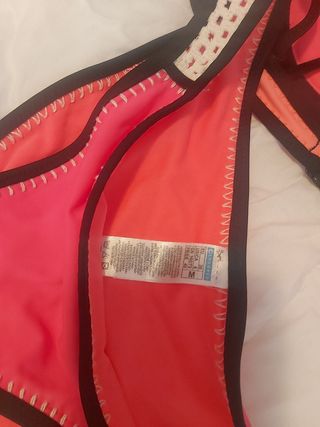 Bikini rosa y naranja