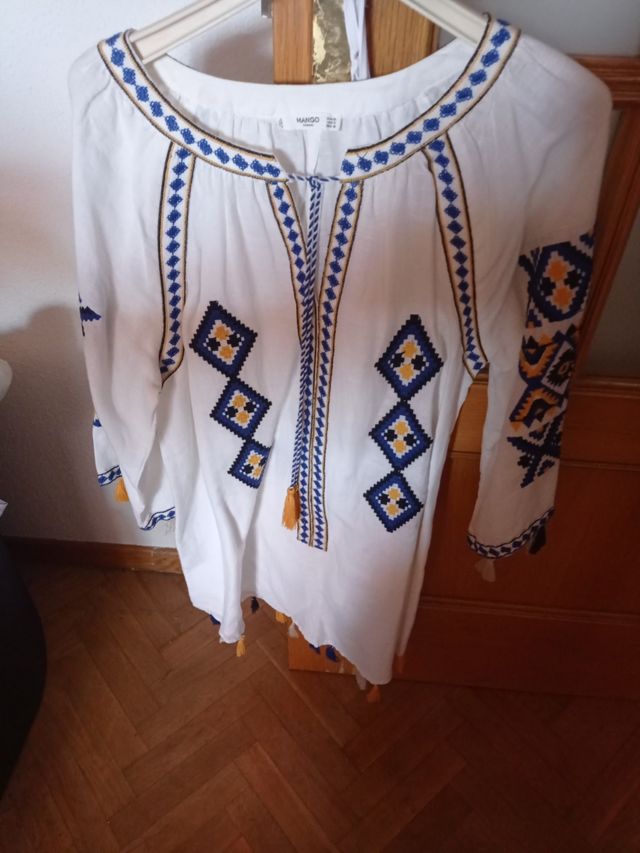 Vestido blanco Mango bordado