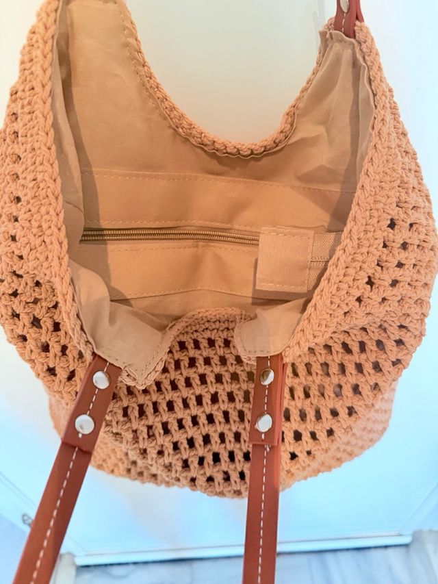 Bolso crochet beige-marrón 62 alto 38 de lado a l