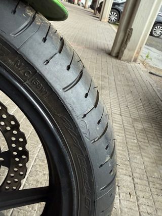 Kawasaki Z1000SX Verde - Moto