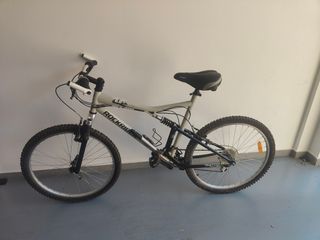 Bicicleta Rockrider 6.0 montaña