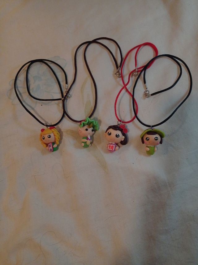 Collares de arcilla polimérica