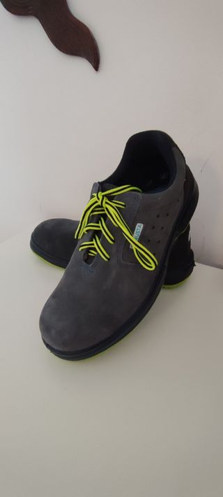 Zapatos seguridad talla 43