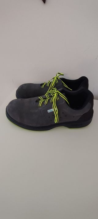 Zapatos seguridad talla 43