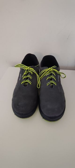Zapatos seguridad talla 43