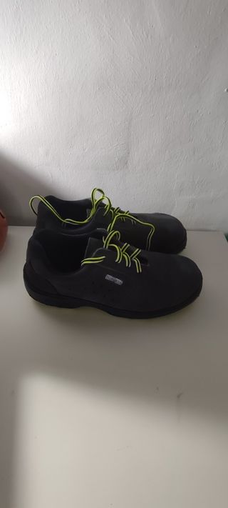 Zapatos seguridad talla 43