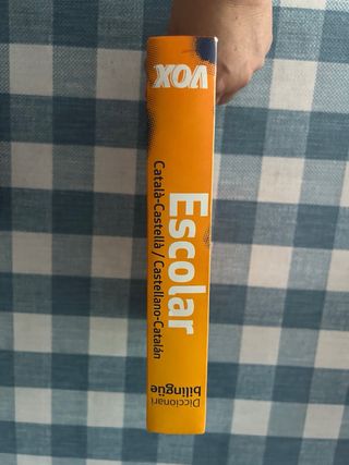 Diccionari Escolar Català-Castellà / Castellano...