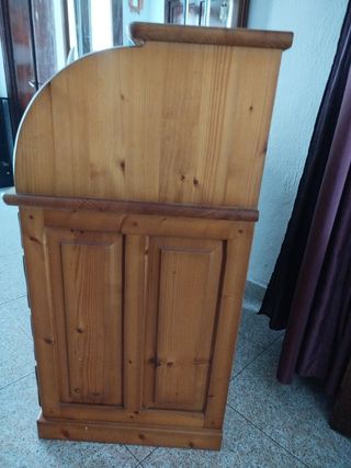 Escritorio de madera