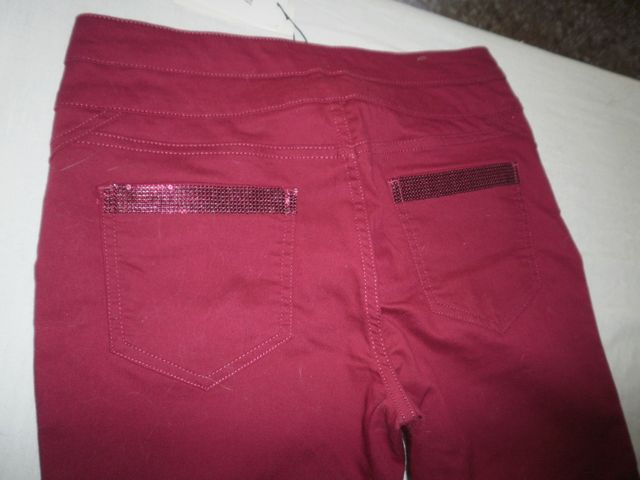 PANTALÓN MUJER A ESTRENAR COLOR BURDEOS. ELOGY