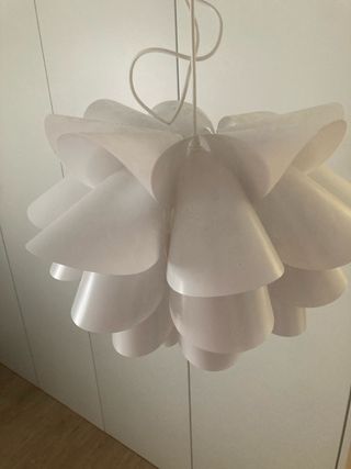 Lampara techo Ikea Nenúfar blanca