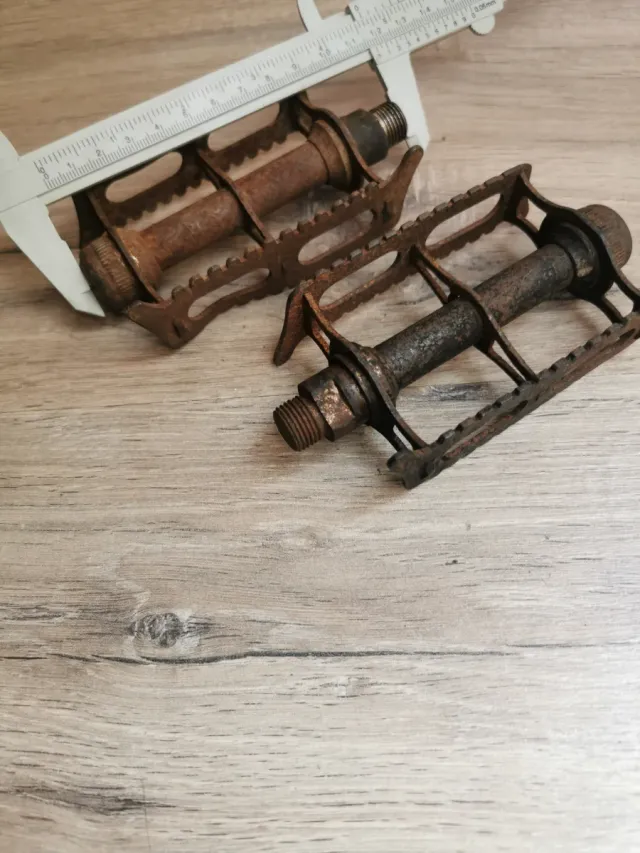 Pedales bici antiguos - 4 parés