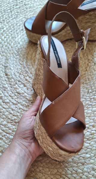 Cuñas mujer Pull&Bear Marrón