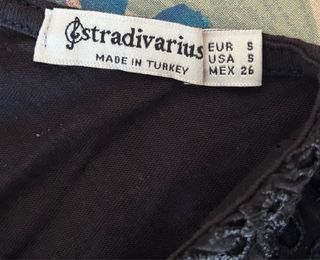 Top negro Stradivarius - Talla S