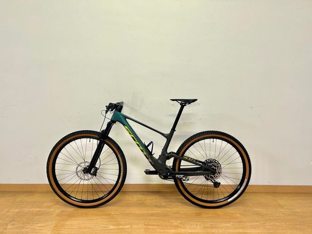 REESTRENO SCOTT SPARK RC COMP 2024 T-M