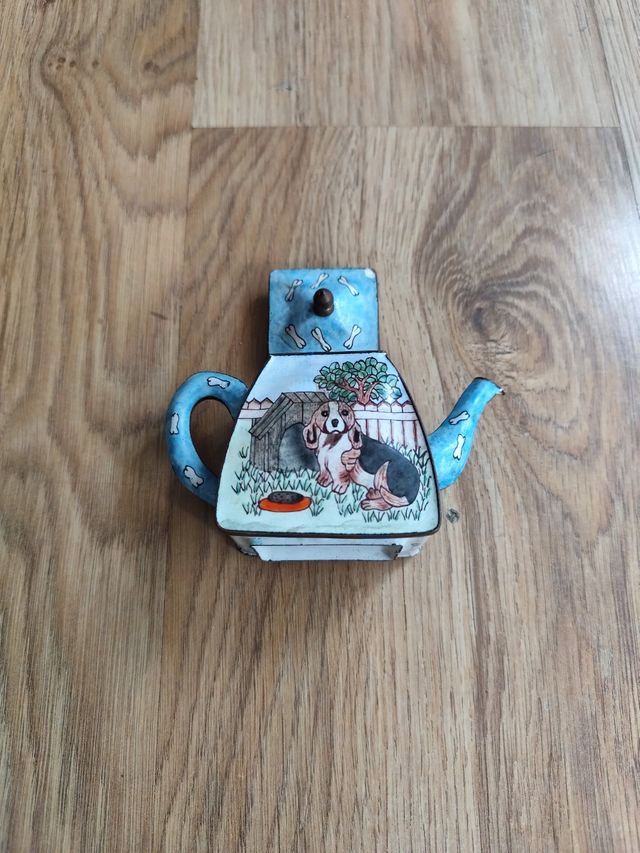 Tetera miniatura esmaltada