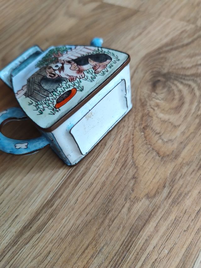 Tetera miniatura esmaltada